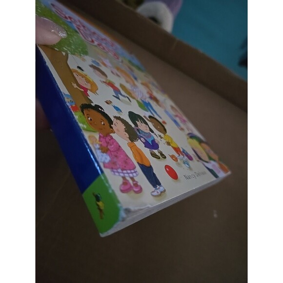 School Day by Nancy Delvaux 2017 Children's Board Books Seek And Find 12 Pages - Picture 5 of 5